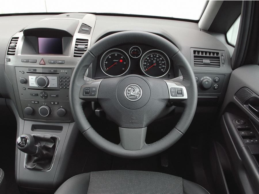  Vauxhall Zafira 2005 года  (фото 16 из 27)